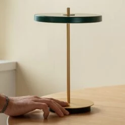 UMAGE Asteria Move LED-Tischleuchte Waldgrün -Umage 10001237 6