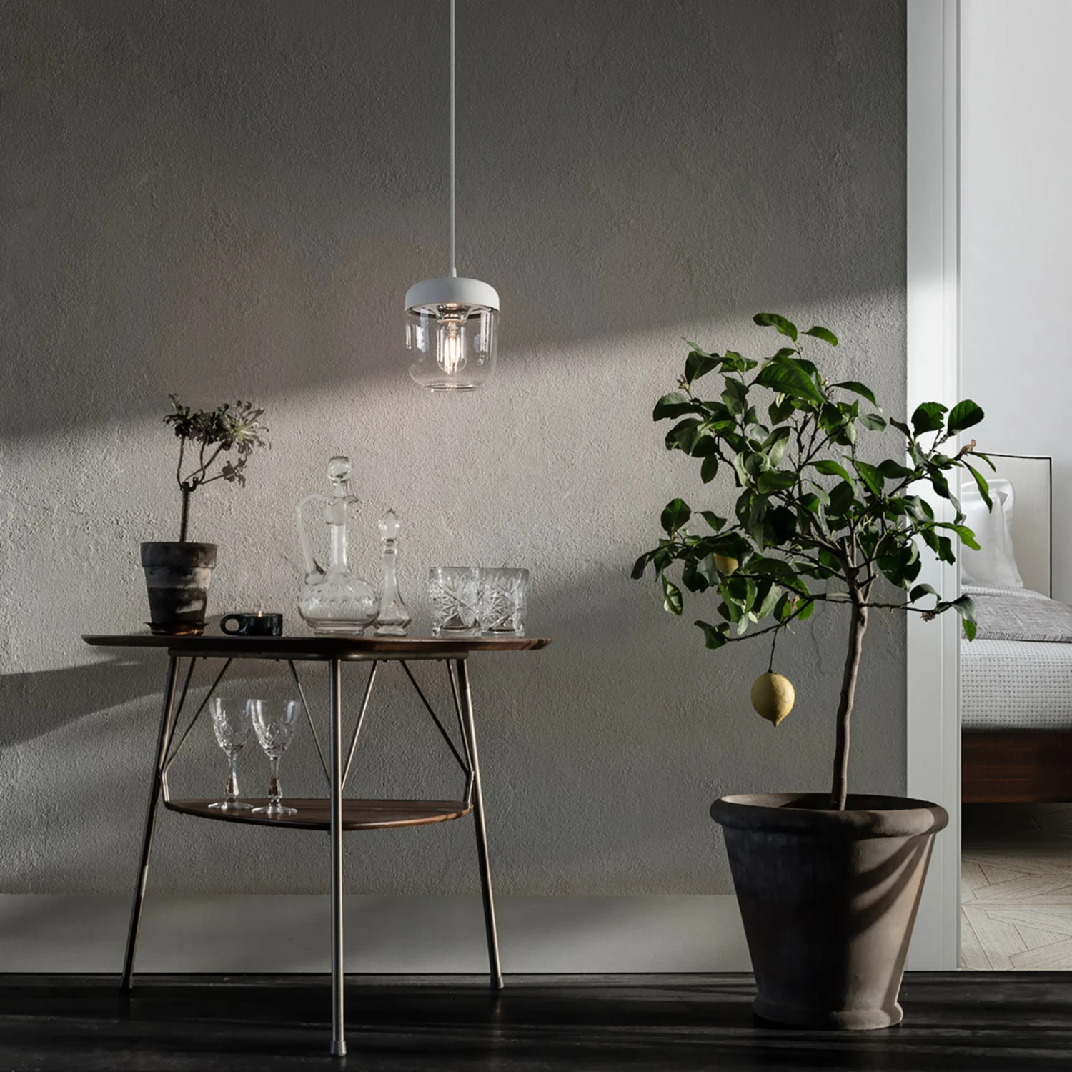 UMAGE Acorn Hängelampe weiß/stahl, einflammig UMAGE Acorn Hängelampe Weiß/stahl, Einflammig -Umage 9521072 1