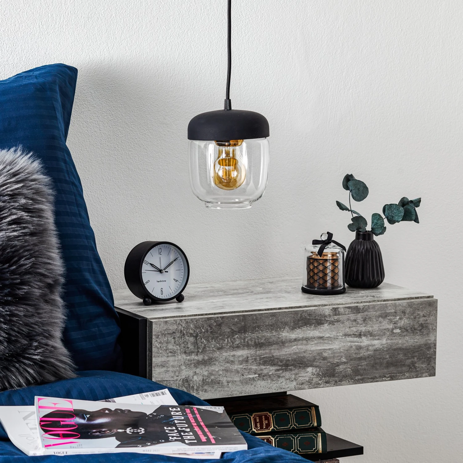 UMAGE Acorn Hängelampe schwarz/messing UMAGE Acorn Hängelampe Schwarz/messing -Umage 9521080 2