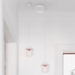 UMAGE Acorn Hängelampe 2fl Weiß/kupfer 2 UMAGE Acorn Hängelampe 2fl Weiß/kupfer -Umage 9521086 2