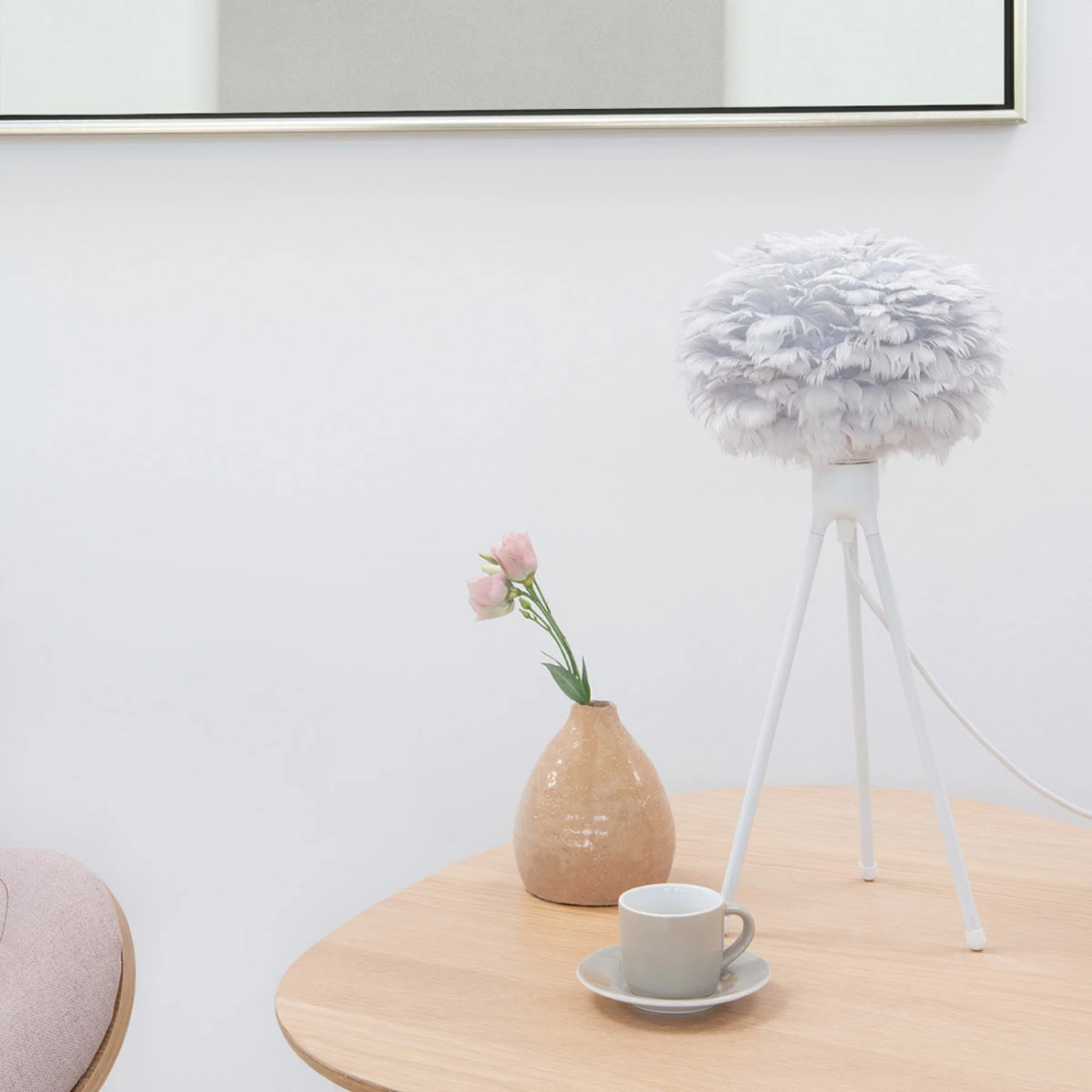 UMAGE Eos micro Tischleuchte Federn grau UMAGE Eos Micro Tischleuchte Federn Grau -Umage 9521190 1