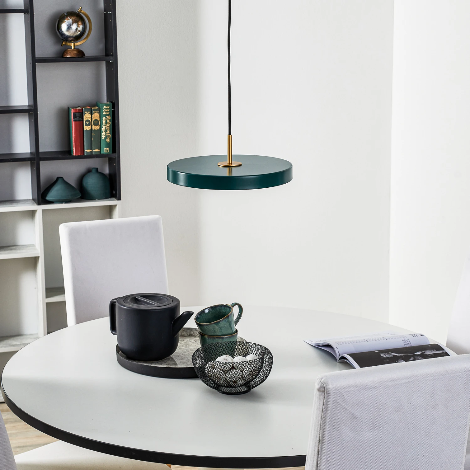 UMAGE Asteria mini Hängeleuchte messing waldgrün UMAGE Asteria Mini Hängeleuchte Messing Waldgrün -Umage 9521253 2