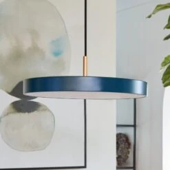 UMAGE Asteria Mini Hängeleuchte Messing Petrolblau