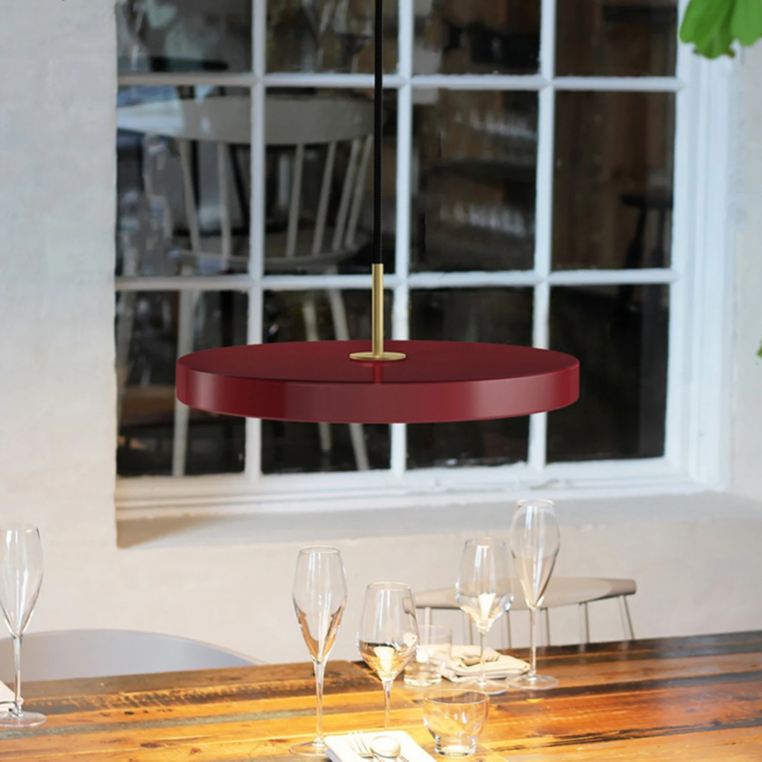 UMAGE Asteria mini Hängeleuchte messing rubinrot UMAGE Asteria Mini Hängeleuchte Messing Rubinrot -Umage 9521255 3