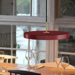 UMAGE Asteria Mini Hängeleuchte Messing Rubinrot 4 UMAGE Asteria Mini Hängeleuchte Messing Rubinrot -Umage 9521255 4