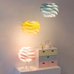 UMAGE Carmina Mini Hängeleuchte Blau/Kabel Weiß 3 UMAGE Carmina Mini Hängeleuchte Blau/Kabel Weiß -Umage 9521301 3