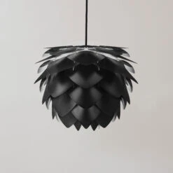 UMAGE Silvia Mini Hängeleuchte, Schwarz, Ø 32 Cm