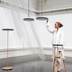 UMAGE Asteria Medium Hängeleuchte Messing Schwarz -Umage 9521902 3