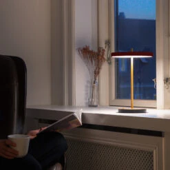 UMAGE Asteria Move LED-Tischleuchte, Rubinrot -Umage 9521935 7