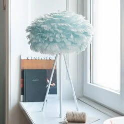 UMAGE Eos Mini Tischleuchte Hellblau Tripod Weiß