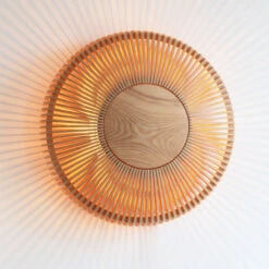 UMAGE Clava Up Wandleuchte Ø 35 Cm Holz Hell